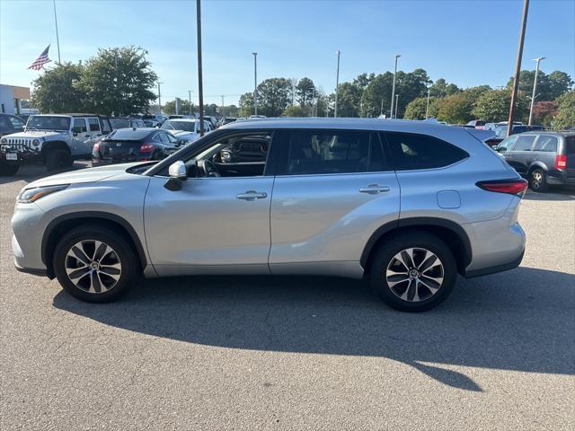 used 2022 Toyota Highlander car, priced at $32,995