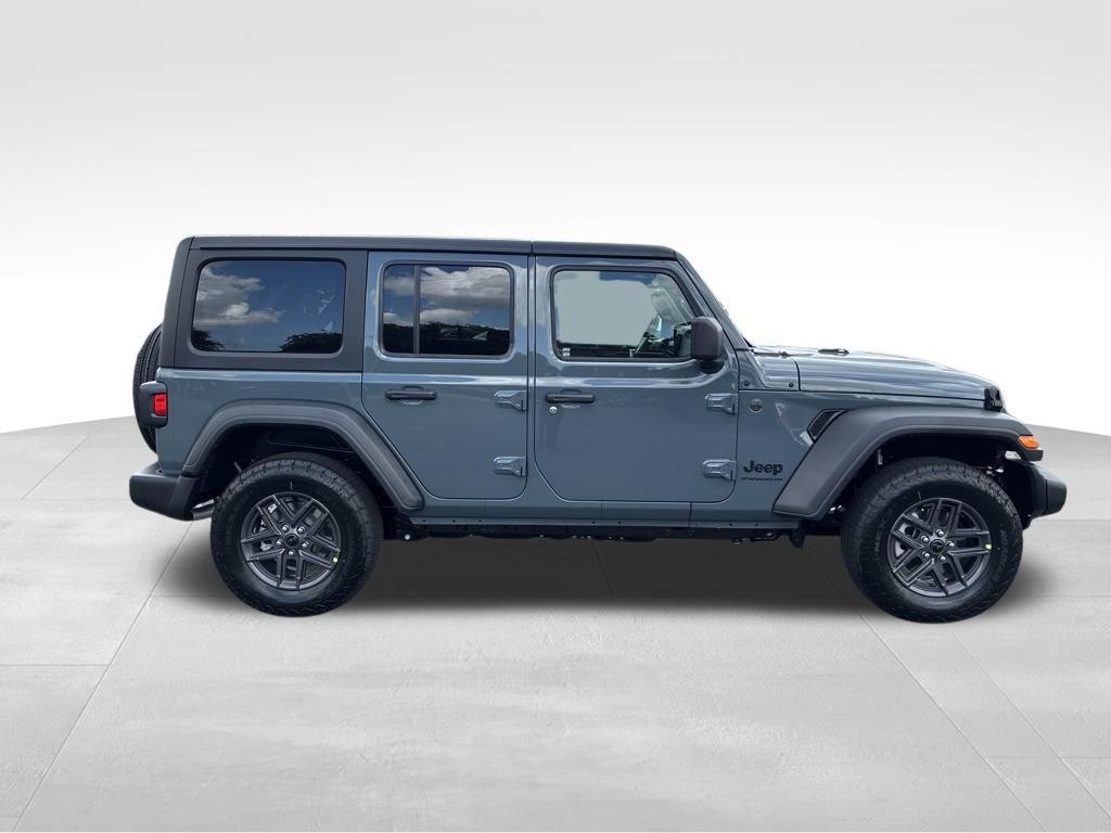 new 2025 Jeep Wrangler car, priced at $46,773