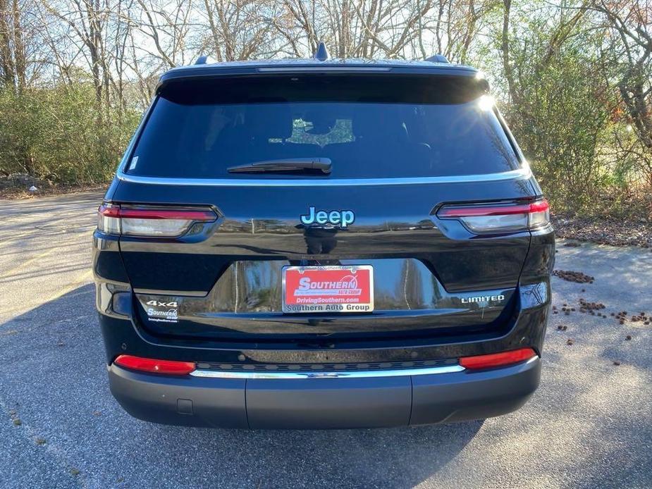 new 2024 Jeep Grand Cherokee L car, priced at $48,111
