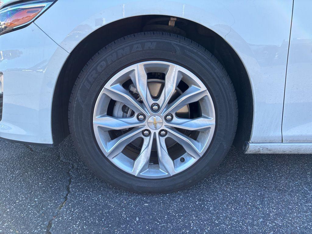 used 2024 Chevrolet Malibu car, priced at $19,400