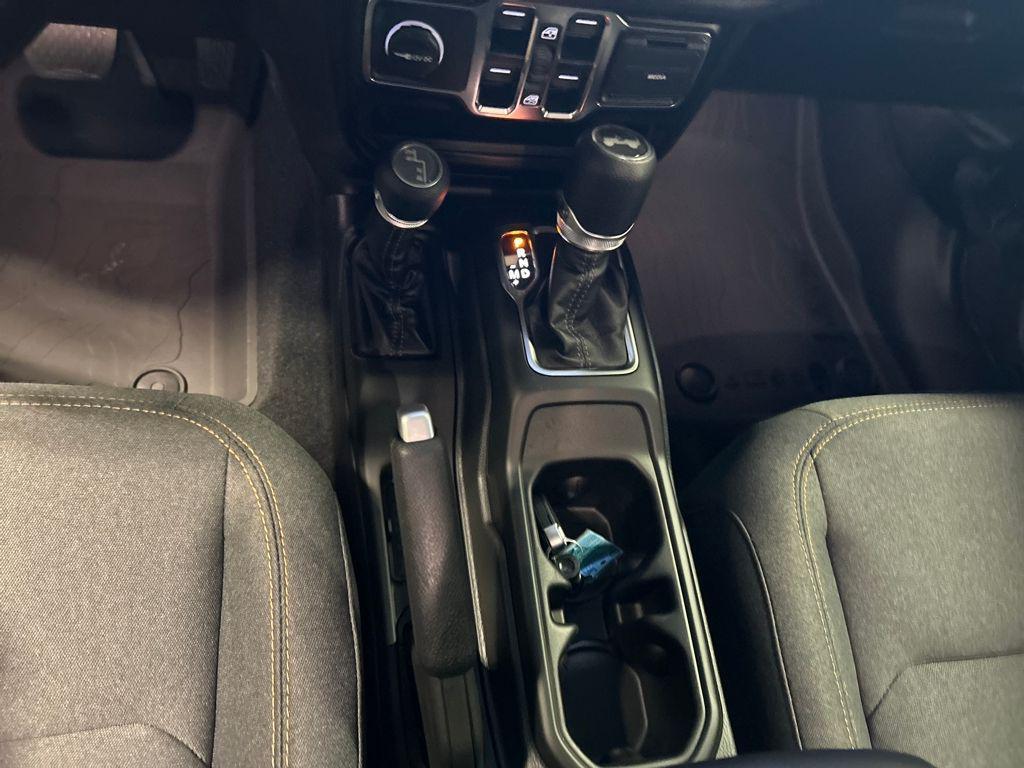 new 2025 Jeep Wrangler car, priced at $46,018