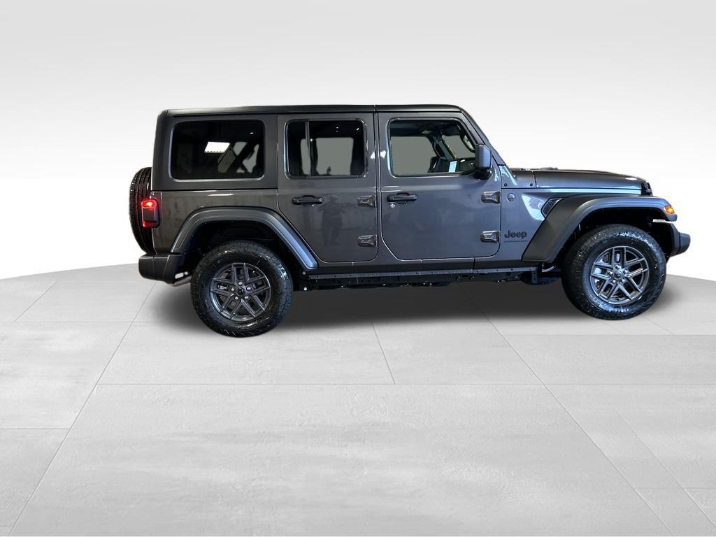 new 2025 Jeep Wrangler car, priced at $46,018