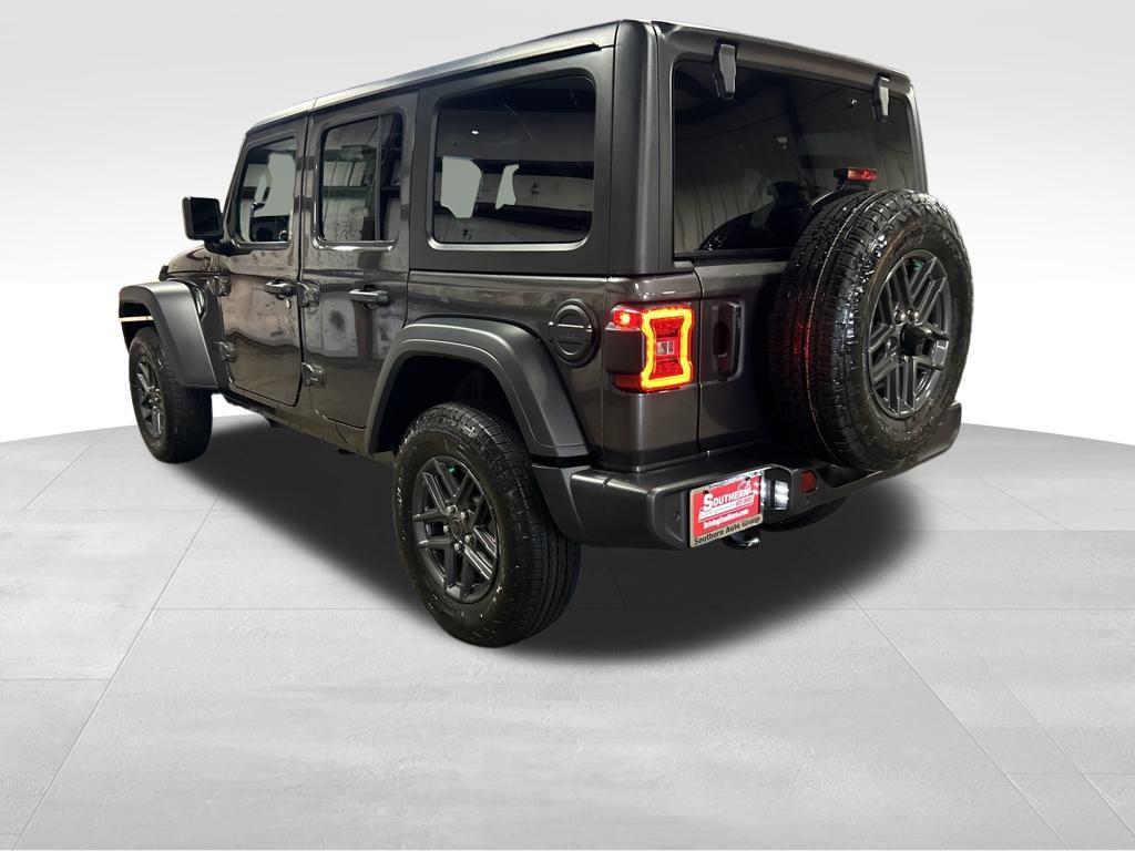 new 2025 Jeep Wrangler car, priced at $46,018