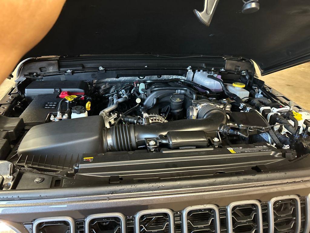 new 2025 Jeep Wrangler car, priced at $46,018