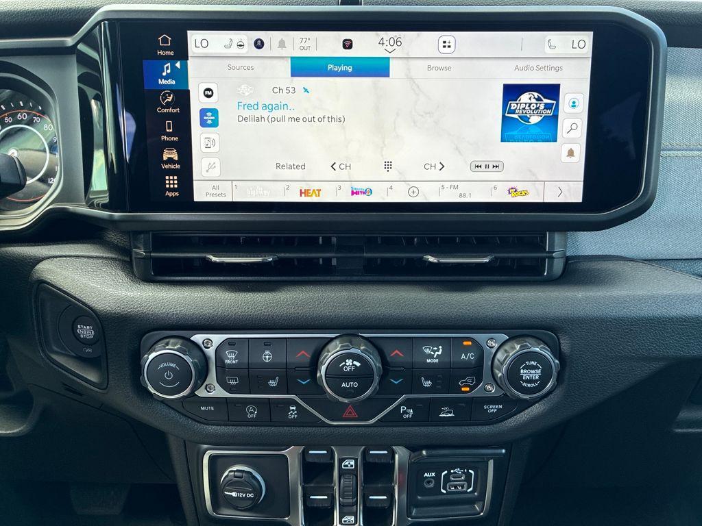 new 2025 Jeep Wrangler car, priced at $42,866