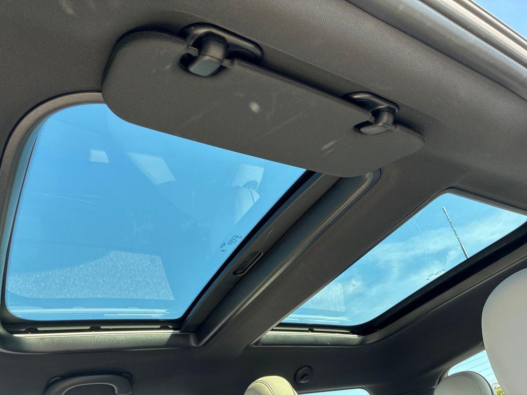 used 2024 MINI Hardtop car, priced at $36,000