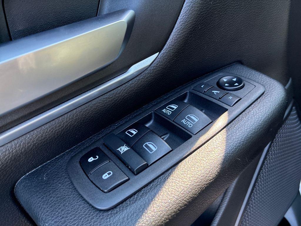 used 2021 Ram 1500 car, priced at $33,000