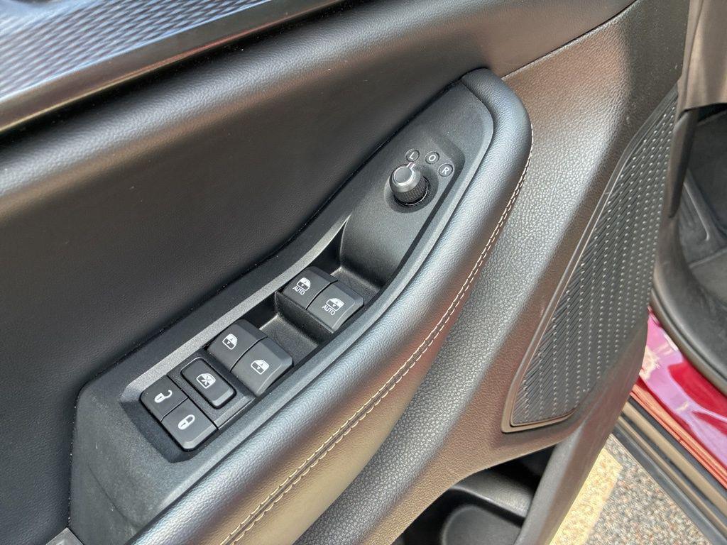 used 2023 Jeep Grand Cherokee L car, priced at $29,200