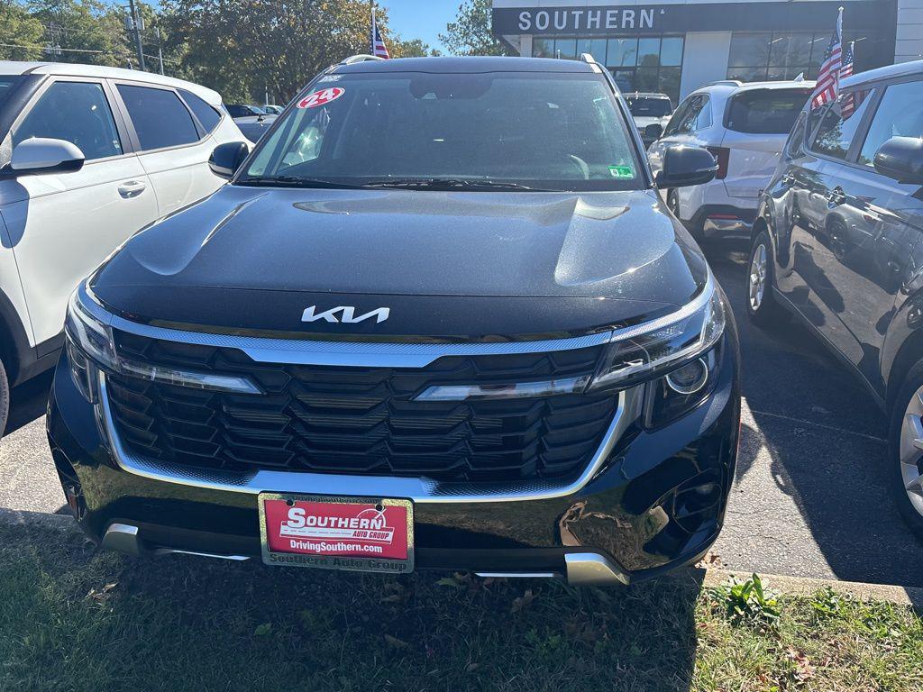 used 2024 Kia Seltos car, priced at $24,200
