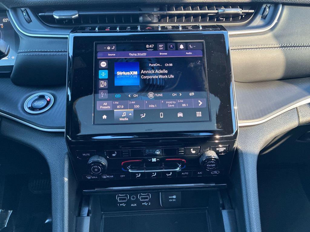 new 2025 Jeep Grand Cherokee L car, priced at $44,052