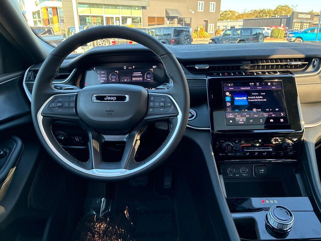 new 2025 Jeep Grand Cherokee L car, priced at $44,052