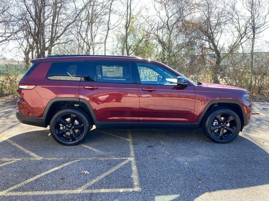 new 2024 Jeep Grand Cherokee L car, priced at $42,581