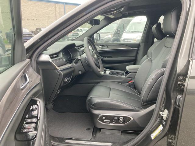 new 2024 Jeep Grand Cherokee L car, priced at $54,716