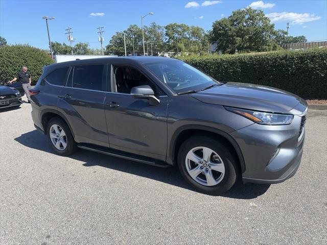 used 2023 Toyota Highlander car, priced at $32,872