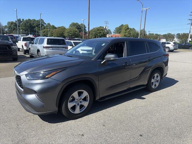 used 2023 Toyota Highlander car, priced at $32,872