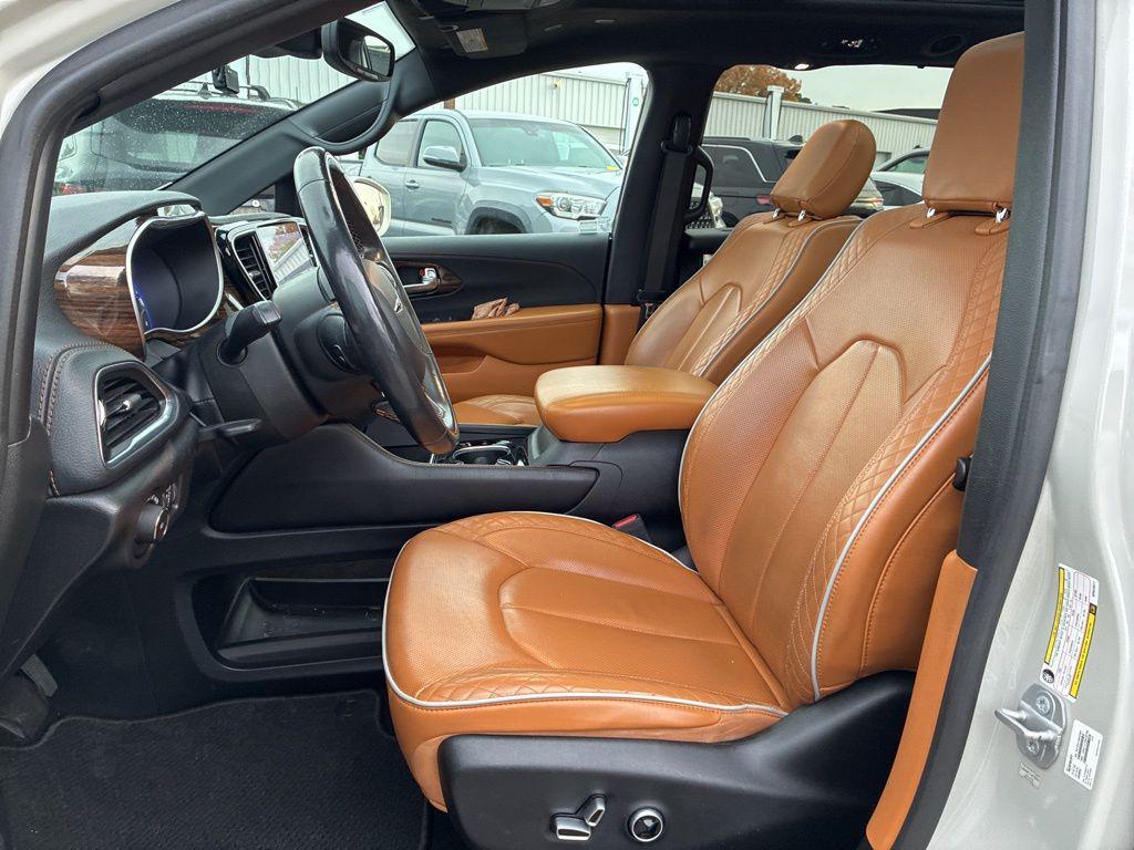 used 2021 Chrysler Pacifica car, priced at $33,788