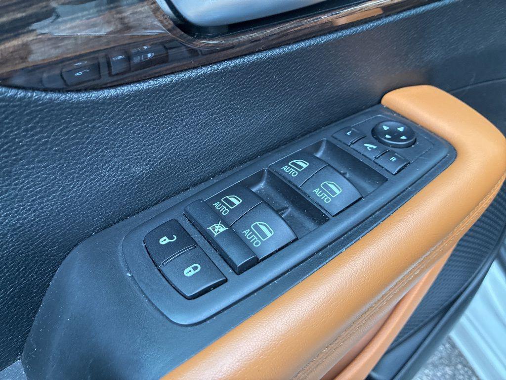 used 2021 Chrysler Pacifica car, priced at $33,788