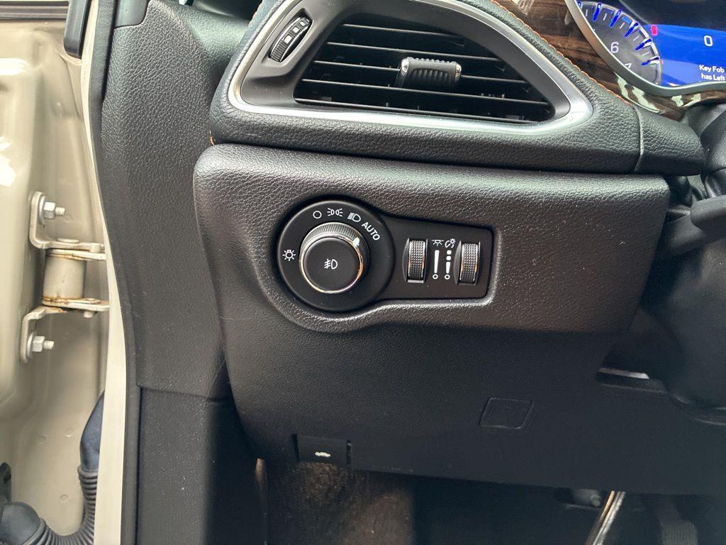 used 2021 Chrysler Pacifica car, priced at $33,788