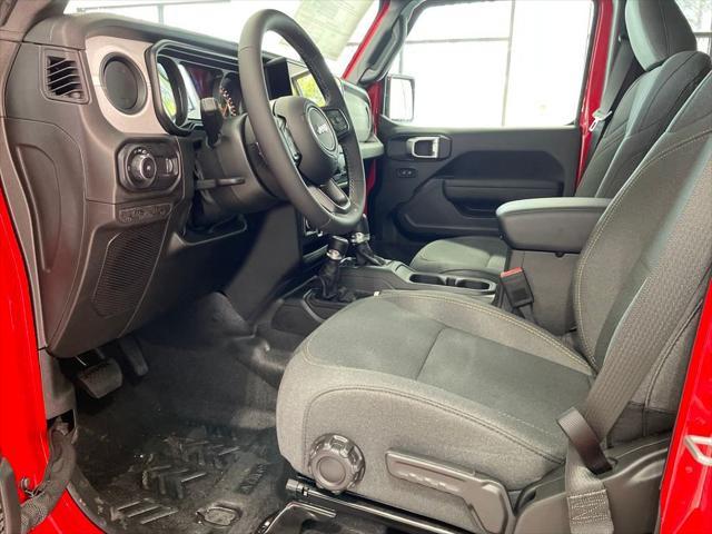 new 2025 Jeep Wrangler car