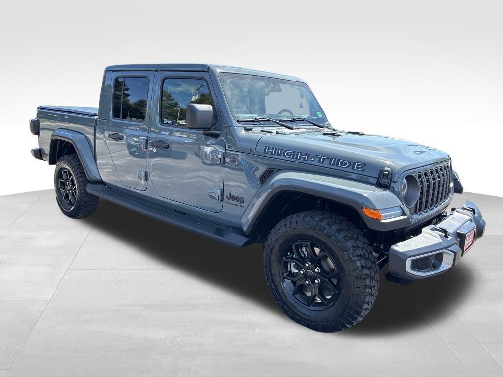 new 2025 Jeep Gladiator car, priced at $43,374