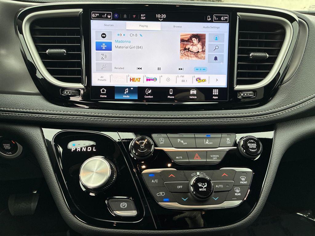 new 2026 Chrysler Pacifica car, priced at $45,434