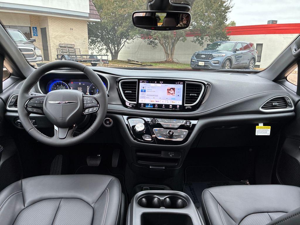 new 2026 Chrysler Pacifica car, priced at $45,434