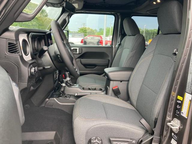 new 2025 Jeep Gladiator car, priced at $49,845