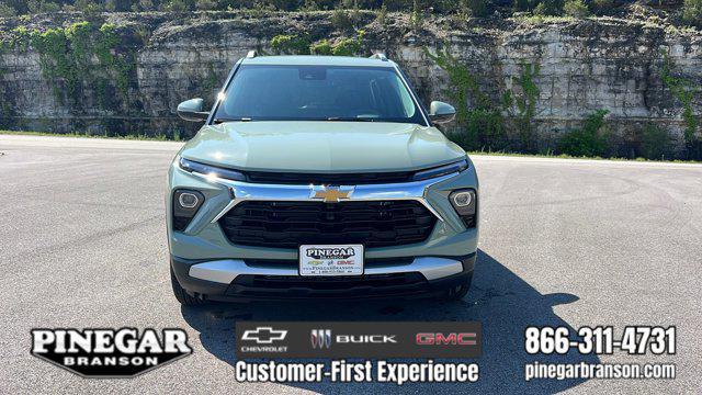 new 2025 Chevrolet TrailBlazer car, priced at $27,725
