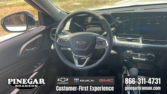new 2025 Chevrolet Trax car, priced at $27,085