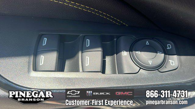 new 2025 Chevrolet Trax car, priced at $27,085