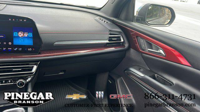 used 2024 Chevrolet Traverse car, priced at $53,977