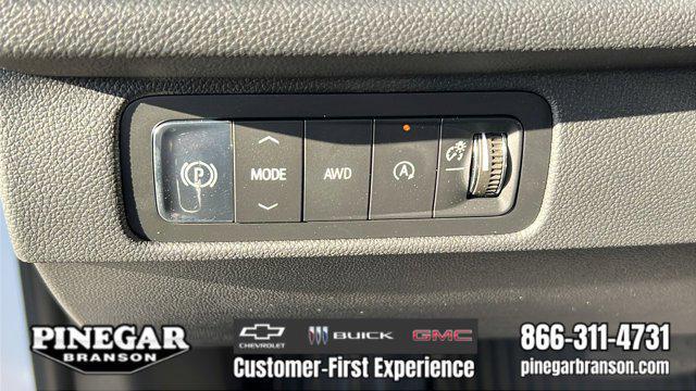 new 2026 Chevrolet Traverse car, priced at $49,324