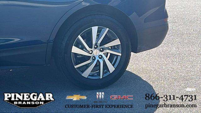 used 2023 Chevrolet Equinox car, priced at $23,977