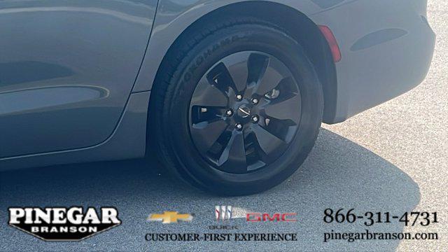 used 2020 Chrysler Pacifica Hybrid car, priced at $22,977