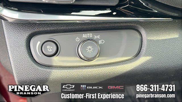 new 2025 Buick Envista car, priced at $31,034