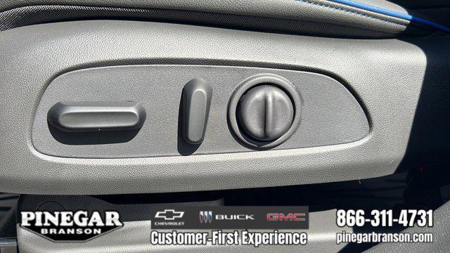 new 2025 Buick Envista car, priced at $28,524