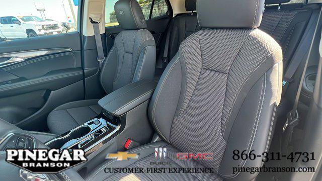 used 2023 Buick Envision car, priced at $31,977