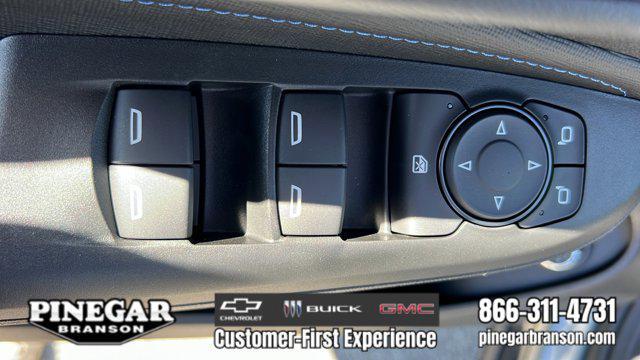 new 2025 Buick Envista car, priced at $29,119