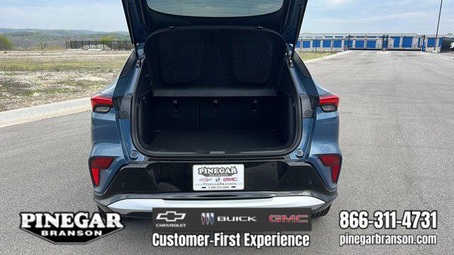 new 2025 Buick Envista car, priced at $26,340