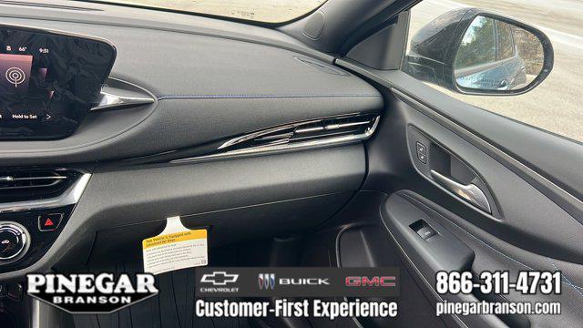 new 2025 Buick Envista car, priced at $26,340