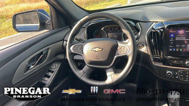 used 2025 Chevrolet Traverse car, priced at $37,977