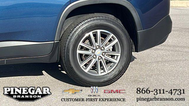used 2025 Chevrolet Traverse car, priced at $37,977