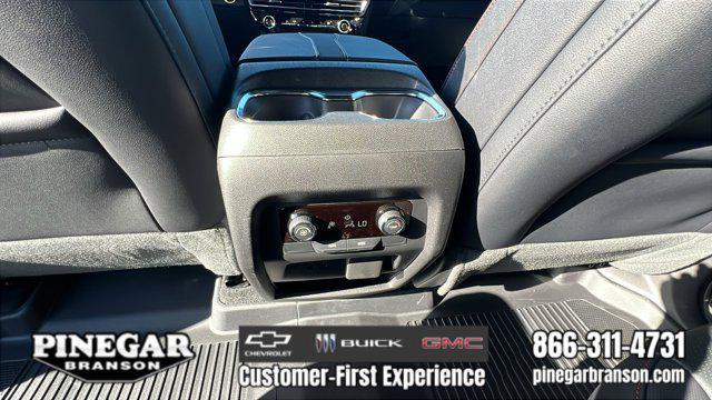 new 2026 Chevrolet Traverse car, priced at $56,480