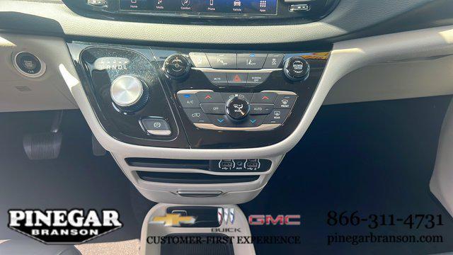 used 2023 Chrysler Pacifica car, priced at $25,800