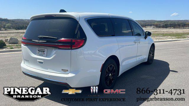 used 2023 Chrysler Pacifica car, priced at $25,800