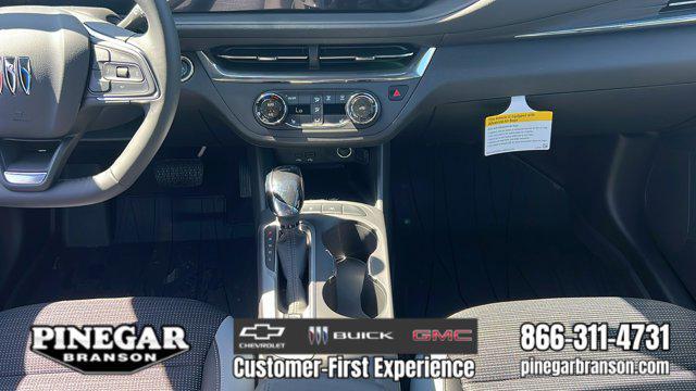 new 2025 Buick Envista car, priced at $28,025