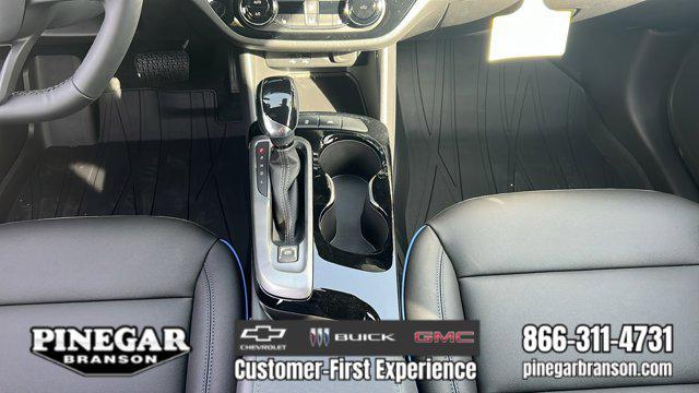 new 2025 Buick Envista car, priced at $27,830