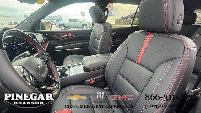used 2024 Chevrolet Traverse car, priced at $55,977