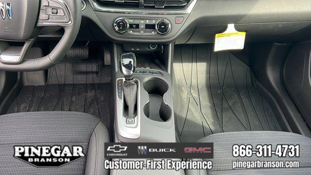 new 2025 Buick Envista car, priced at $27,025