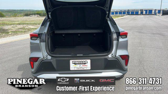 new 2025 Buick Envista car, priced at $27,025